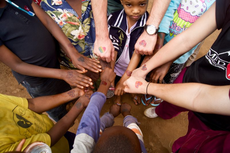 Africa Volunteer Programs with MEDLIFE - MEDLIFE