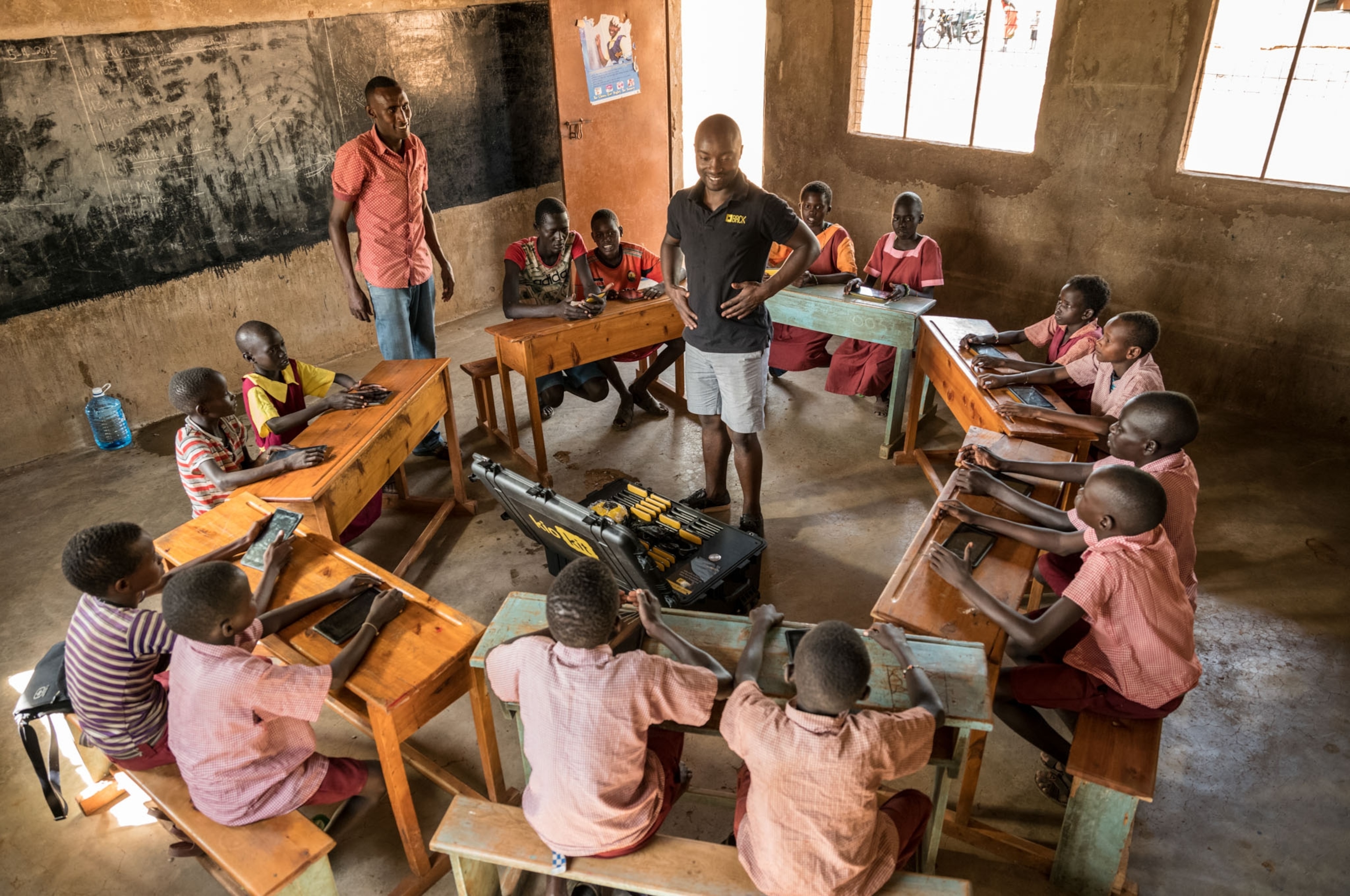Digital Learning Gaps in Africa: What’s Working in Rural and Urban Schools Right Now