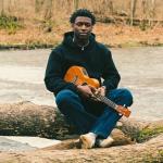 How Liberian Singer Mon Rovîa Went From Civil War Refugee to Global Folk Sensation